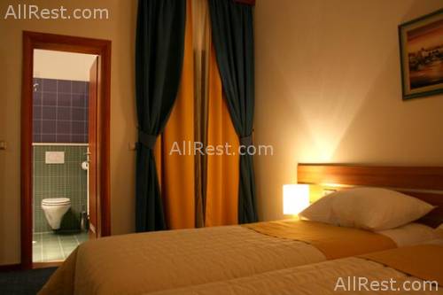 Eden Hotel 41